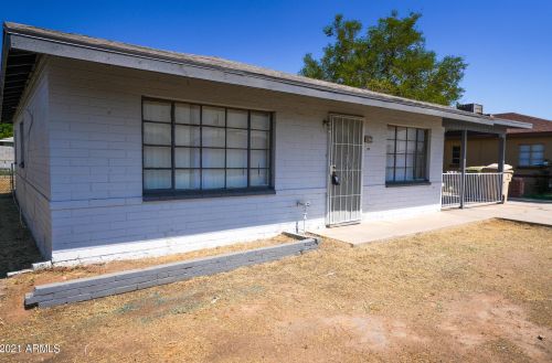 4922 Lawrence Rd, Glendale AZ  85301-3416 exterior