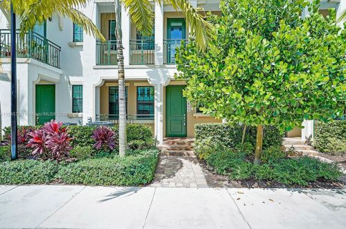 11671 13th Ct, Hollywood, FL 33025-2559