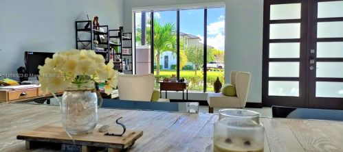 15800 88th Ave, Hialeah FL  33018-2019 exterior