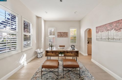 1733 Campanula Dr, San Ramon CA  94582-5155 exterior