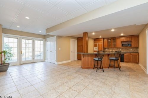 4 Alder Creek Dr, Califon NJ  07830-3001 exterior