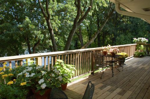 737 Amber Dr, Saint Paul MN 55122-2059 exterior