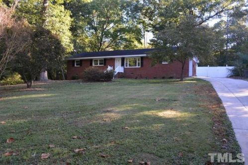 215 Westover Dr, Knightdale, NC 27545-9552