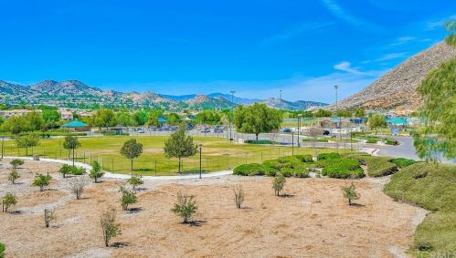 34121 Camelina St, Lake Elsinore CA  92532-2958 exterior