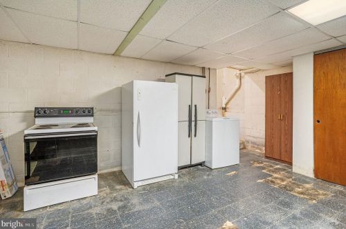 405 Knight Rd, Prospectville PA  19002-4252 exterior