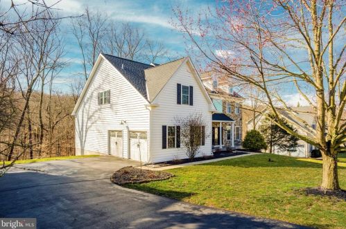 1028 Brassington Dr, Collegeville, PA 19426-4004