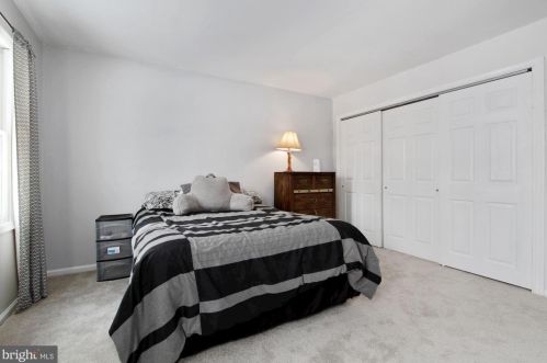 1199 Crestwood Dr, Pottstown PA 19464-2931 exterior