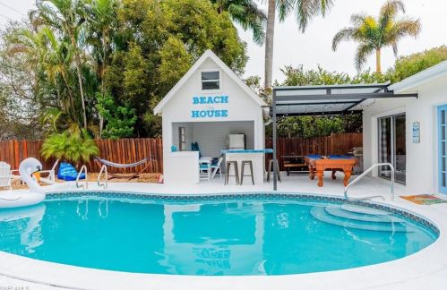 839 100th Ave, Naples, FL 34108-2241