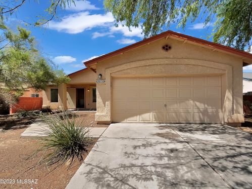 10153 Canyon Meadow Dr, Tucson, AZ 85747-5507