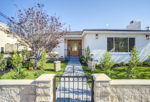 150 Siena Dr, Long Beach, CA 90803-3922