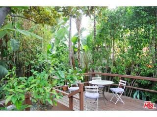 8924 Ashcroft Ave, Los Angeles CA  90048-2404 exterior