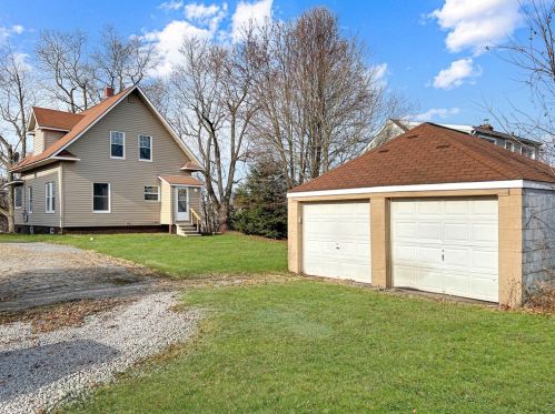 13 Bestview Ave, Bessemer, PA 16112-9101