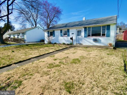 2219 Henlopen Ave, Wilmington, DE 19804-3621