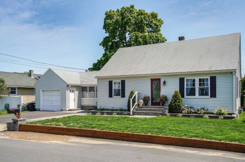 42 Lund St, Nashua NH  03060-4440 exterior