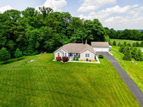 2662 Carroll Southern Rd, Carroll, OH 43112-9780