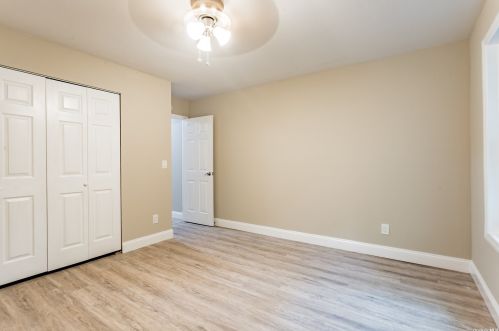 92 Bartlett Rd, Middle Island NY  11953-1811 exterior