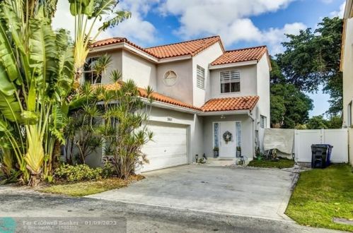 3065 36th Ave, Hollywood FL  33021-3060 exterior