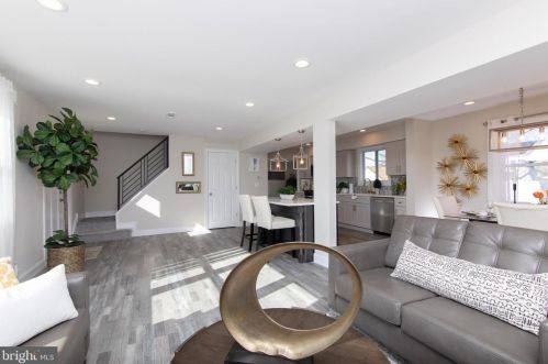 125 Applewood Dr, Auburn NJ 08085-1559 exterior