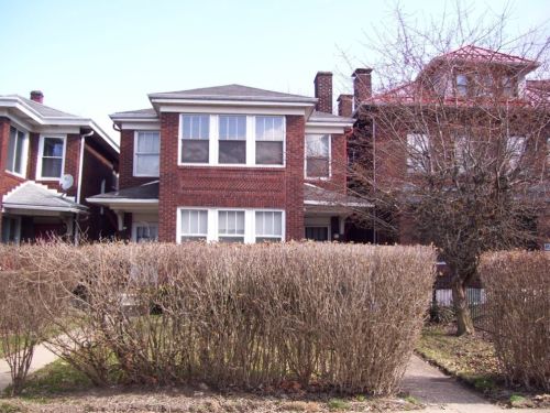 6915 Thomas Blvd, Pittsburgh, PA 15208-2443