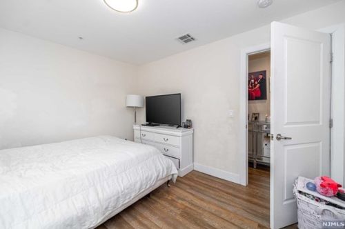 4316 Durham Ave, North Bergen NJ  07047-2730 exterior