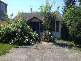 4052 Spokane St, Tacoma WA  98404-2951 exterior
