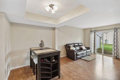 1802 Cliffview Ln, Florence KY  41042-2548 exterior