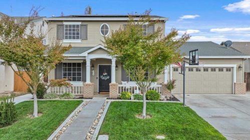 5512 Chancellor Way, Riverbank, CA 95367-9513