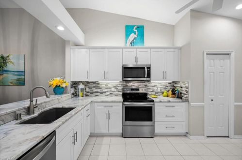 23111 Coconut Shores Dr, Bonita Springs FL 34134-9106 exterior