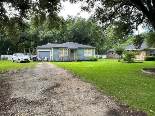 318 Tarpey Rd, Texas City, TX 77591-3162