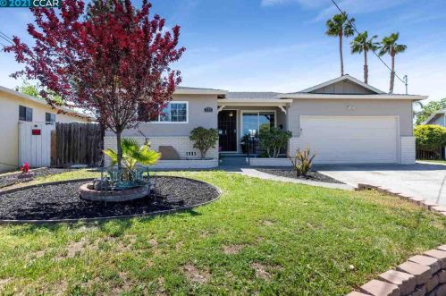 293 William Way, West Pittsburg CA  94565-4706 exterior