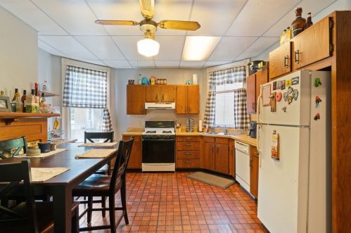 21 Euclid Ave, Pittsburgh PA  15206-1612 exterior