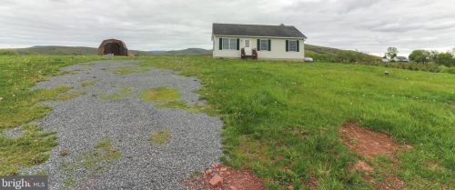 124 Glory Ln, Three Churches, WV 26757-7119