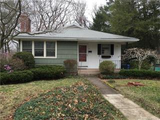111 Crestwood Dr, Manchester, CT 06040-3803
