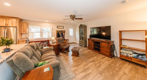 2404 River Rd, Waterford WI  53185-5071 exterior