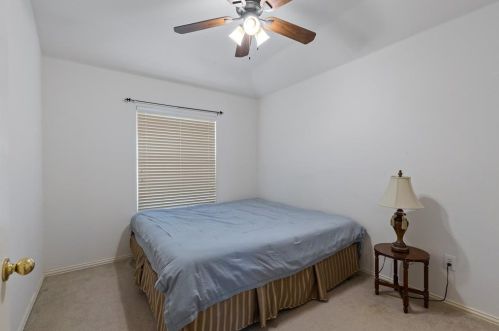 6417 Autumn Trl, Frisco TX  75056-7124 exterior