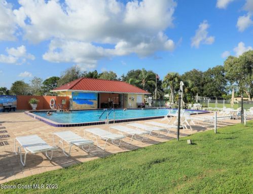 814 Lychee Dr, Sebastian FL  32976-2572 exterior