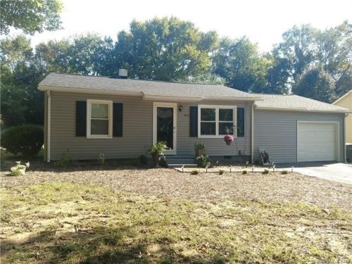 908 Oregon Ave, Kannapolis, NC 28083-7400