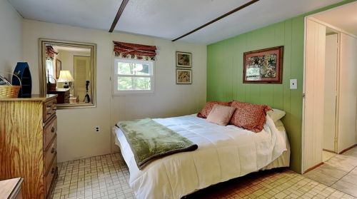 328 Mohican Trl, Mercer PA  16137-9333 exterior