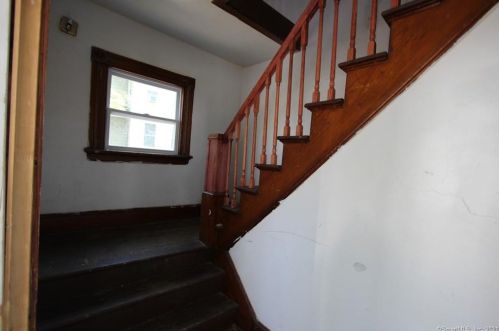 22 Columbia St, Ansonia CT  06401-2403 exterior