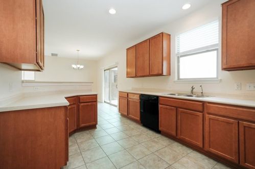 9124 Edmundsbury Dr, Austin TX  78747-4007 exterior
