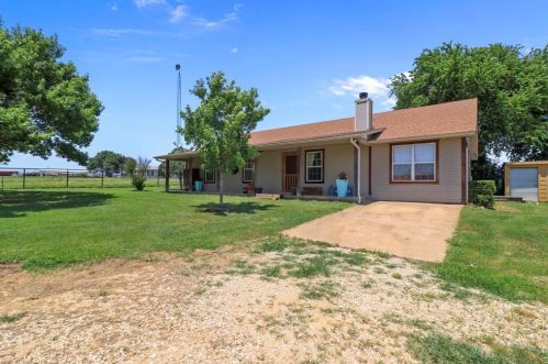 8158 Fm 1385, Pilot Point TX  76258-8003 exterior