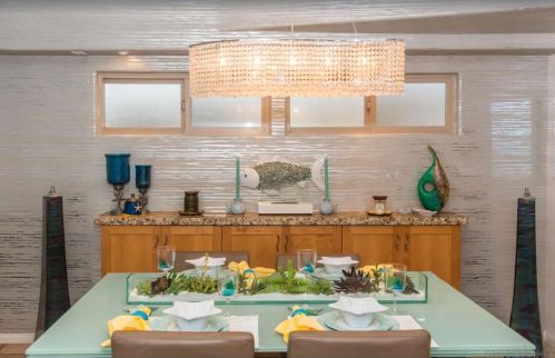 3845 Bayside Ln, San Diego CA 92109-7231 exterior