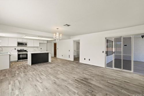 222 Condor Dr, Rialto CA  92377-4718 exterior