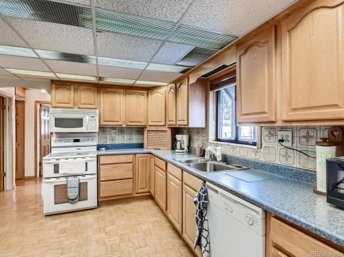 8581 104 Ave, Henderson CO 80640-8948 exterior