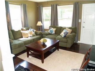 3327 Kramers Ln, Louisville, KY 40216-4638