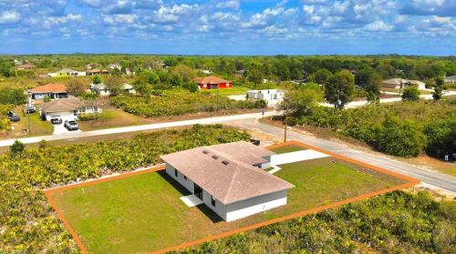 4101 25th St, Lehigh Acres, FL
