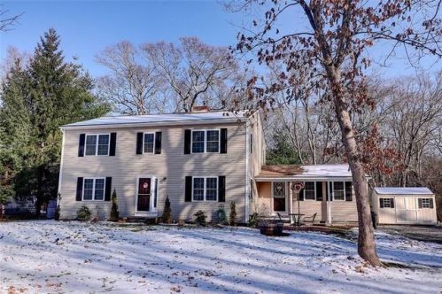 29 Tupelo Trl, South Kingstown RI  02882-2743 exterior