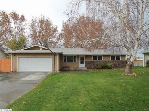 4002 Jean St, Kennewick WA  99337-4405 exterior
