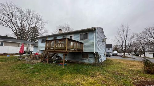 189 Columbus Ave, Babylon, NY 11704-5557