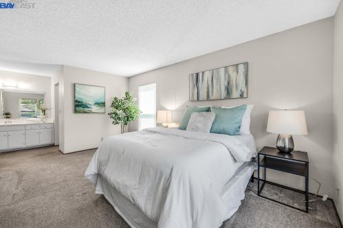 44 Rolling Green Cir, Concord, CA 94523-3265